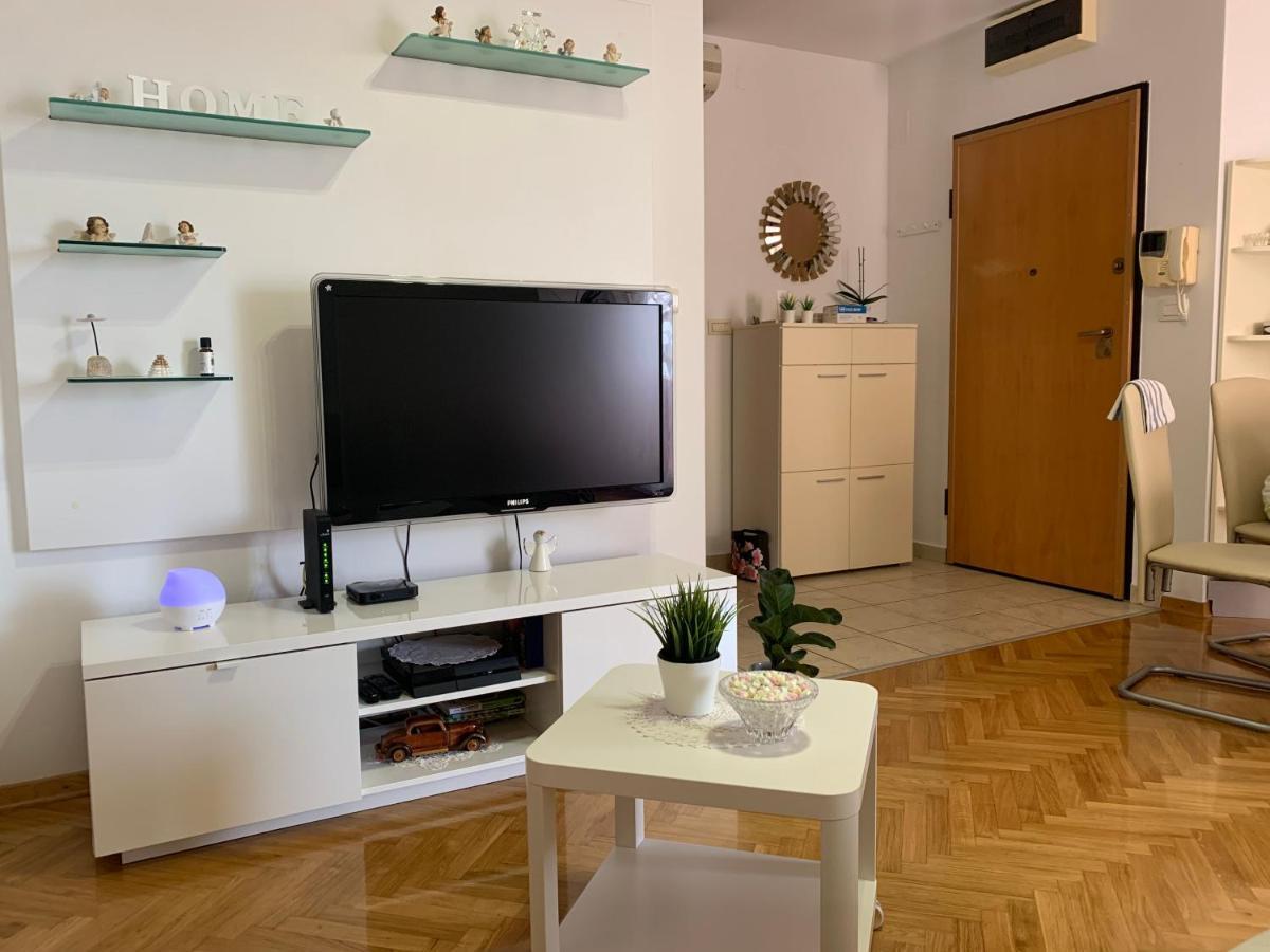 Apartma Duje *